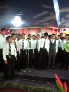 boys sing